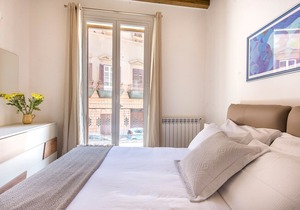Santa Cecilia Luxury Apartment 2A by Wonderful Italy