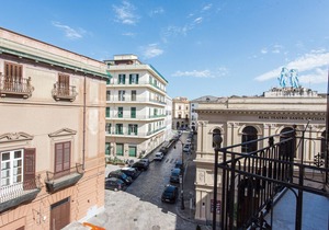 Santa Cecilia Luxury Apartment 2A by Wonderful Italy