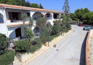 Sea Front Apartment 5 beds with balcony 250 meters from the beach