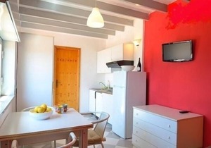 Seafront 2-Rooms Apartment With Perfect View Over the Sea and Etna
