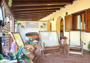 Sophisticated holiday home in classic Italian style.
