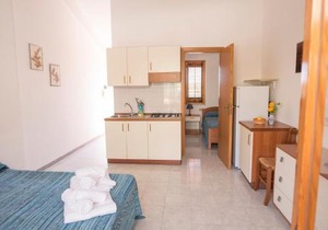 Studio 200 meters from the sea, wifi, self catering
