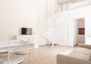 Studio Dione 130 by Wonderful Italy