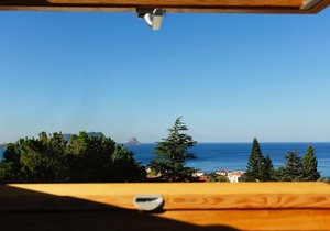 Villa Penelope, beautiful villa next to the sea