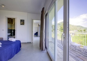VILLA ZAGARA GARDEN Seaview apartment with pool
