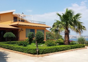 Villavenezia apartment in villa with garden on the sea of Capo S.Marco Sciacca