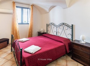 Di San Corrado Corradina | Noto Historic Centre