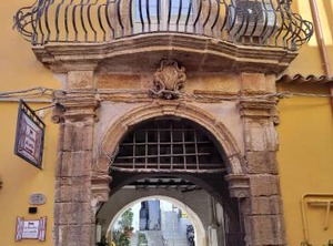 La Finestra Sul Cortile | Sciacca Historic Centre