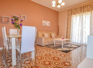 Holiday Giarre Persons Bedrooms | Giarre