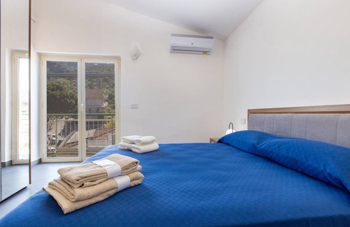 Marina di Patti Apartment | 100 m² Apartment ∙ 3 bedrooms ∙ 8 guests