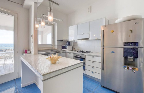 Trappeto House | 100 m² House ∙ 3 bedrooms ∙ 6 guests
