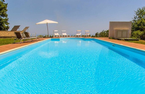 Mascali House | 100 m² House ∙ 3 bedrooms ∙ 6 guests