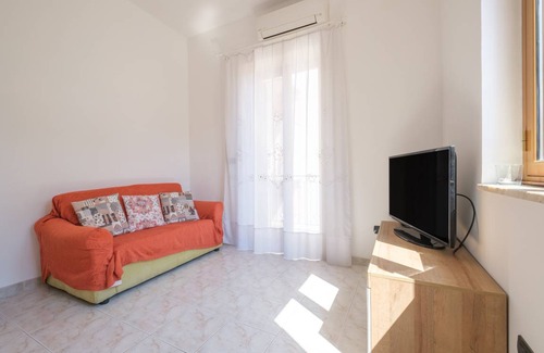 Santa Teresa di Riva House | 100 m² House ∙ 3 bedrooms ∙ 5 guests