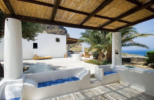 Pollara Villa | 100 m² Villa ∙ 2 bedrooms ∙ 4 guests