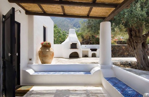 Pollara Villa | 100 m² Villa ∙ 2 bedrooms ∙ 4 guests