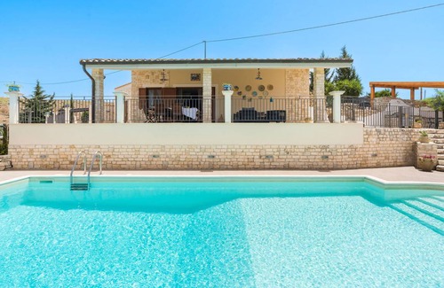 Montallegro Villa | 100 m² Villa ∙ 3 bedrooms ∙ 6 guests
