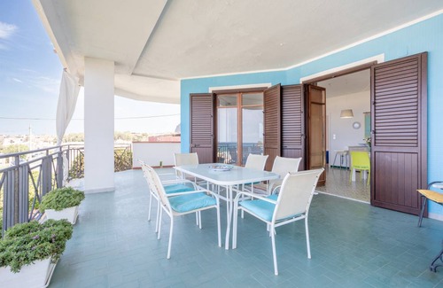 Isola delle Femmine House | 110 m² House ∙ 2 bedrooms ∙ 4 guests