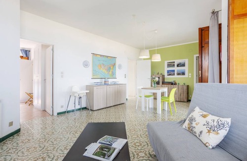 Isola delle Femmine House | 110 m² House ∙ 2 bedrooms ∙ 4 guests