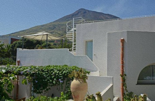 Stromboli Apartment | 110 m² Serviced apartment ∙ 3 bedrooms ∙ 8 guests