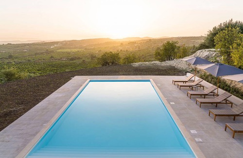 Noto Villa | 110 m² Villa ∙ 3 bedrooms ∙ 6 guests
