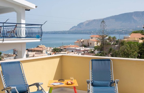 Trappeto Apartment | 120 m² Apartment ∙ 2 bedrooms ∙ 5 guests