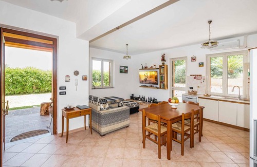 Castroreale House | 120 m² House ∙ 4 bedrooms ∙ 10 guests