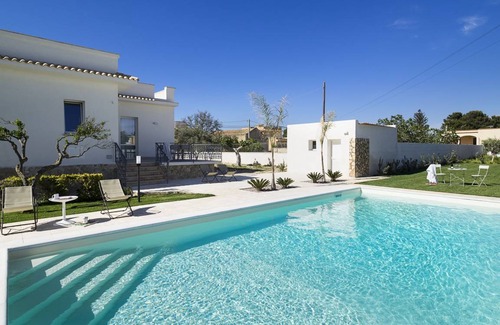 Marsala Villa | 120 m² Villa ∙ 2 bedrooms ∙ 6 guests