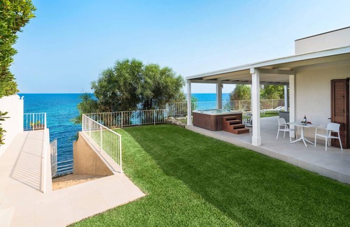 Noto Marina Villa | 120 m² Villa ∙ 3 bedrooms ∙ 6 guests