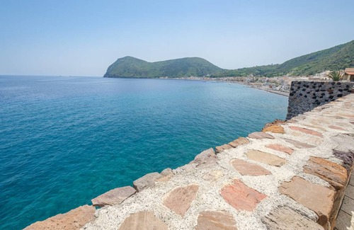 Canneto Villa | 126 m² Villa ∙ 2 bedrooms ∙ 6 guests