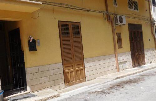 Partinico Apartment | 130 m² Apartment ∙ 2 bedrooms ∙ 4 guests