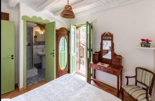 Sant'Ambrogio House | 130 m² House ∙ 4 bedrooms ∙ 8 guests