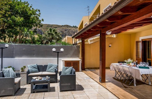 Valderice Villa | 130 m² Villa ∙ 3 bedrooms ∙ 6 guests