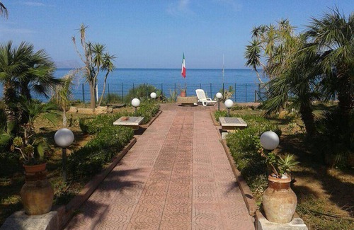 Trappeto Apartment | 135 m² Apartment ∙ 4 bedrooms ∙ 10 guests