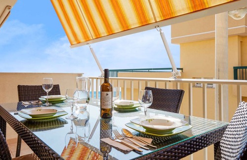 Pozzallo Apartment | 140 m² Apartment ∙ 3 bedrooms ∙ 8 guests