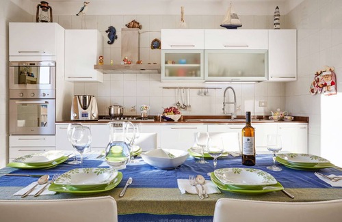 Pozzallo Apartment | 140 m² Apartment ∙ 3 bedrooms ∙ 8 guests
