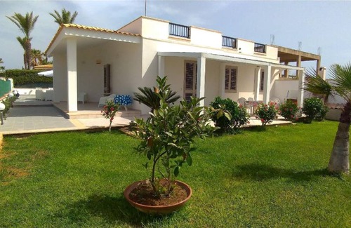 Tre Fontane House | 140 m² House ∙ 3 bedrooms ∙ 6 guests