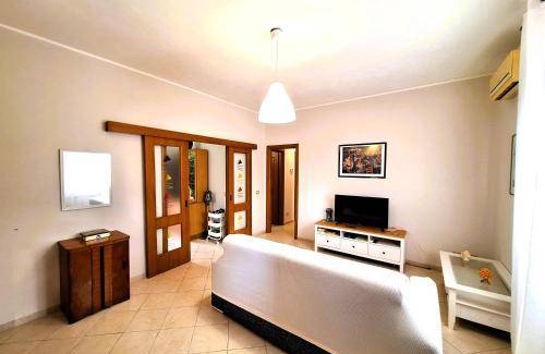 Arenella Villa | 140 m² Villa ∙ 3 bedrooms ∙ 6 guests