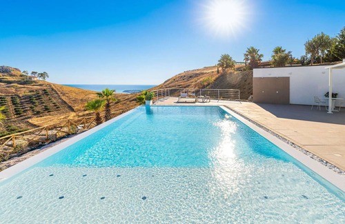 Montallegro Villa | 140 m² Villa ∙ 4 bedrooms ∙ 8 guests