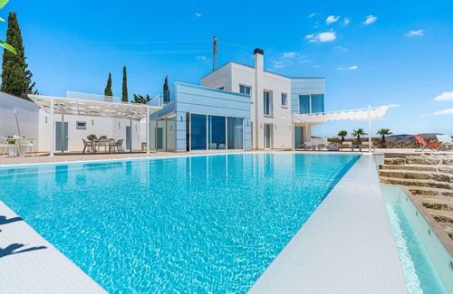 Montallegro Villa | 140 m² Villa ∙ 4 bedrooms ∙ 8 guests