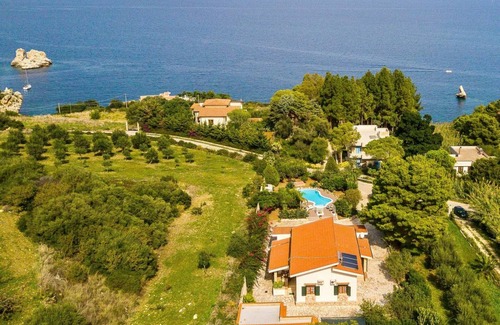 Scopello Villa | 150 m² Villa ∙ 5 bedrooms ∙ 10 guests
