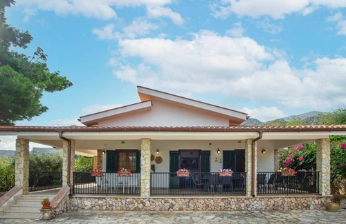 Scopello Villa | 150 m² Villa ∙ 5 bedrooms ∙ 10 guests