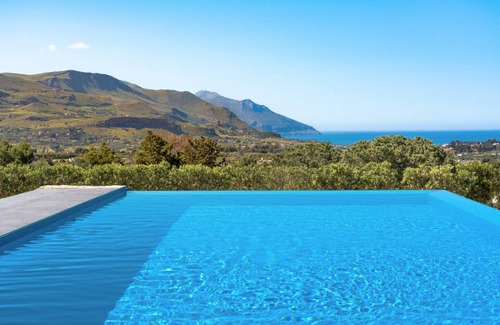 Castellammare del Golfo Villa | 150 m² Villa ∙ 4 bedrooms ∙ 8 guests