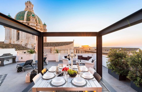 Trapani City Centre Apartment | 150 m² Apartment ∙ 3 bedrooms ∙ 6 guests