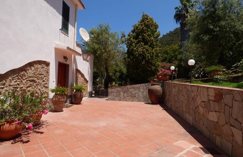 Patti House | 150 m² House ∙ 4 bedrooms ∙ 8 guests