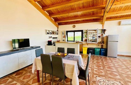 Centuripe Cabin | 150 m² Lodge ∙ 6 guests