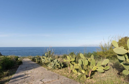 Scopello Villa | 150 m² Villa ∙ 3 bedrooms ∙ 6 guests