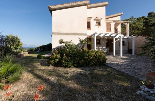 Scopello Villa | 150 m² Villa ∙ 3 bedrooms ∙ 6 guests