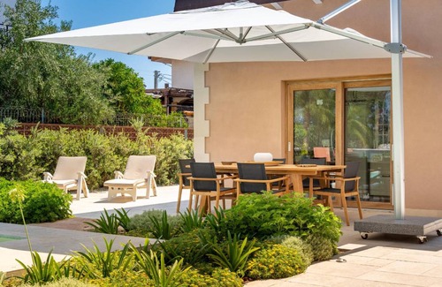 Arenella Villa | 150 m² Villa ∙ 4 bedrooms ∙ 10 guests