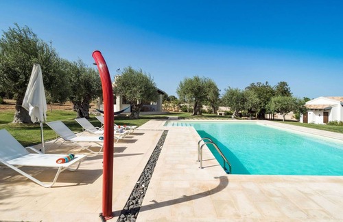 Rosolini Villa | 150 m² Villa ∙ 5 bedrooms ∙ 10 guests