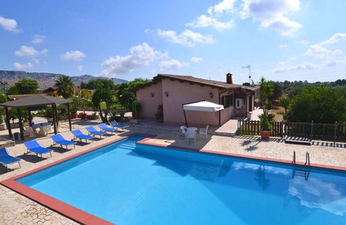 Solarino Villa | 160 m² Villa ∙ 3 bedrooms ∙ 6 guests